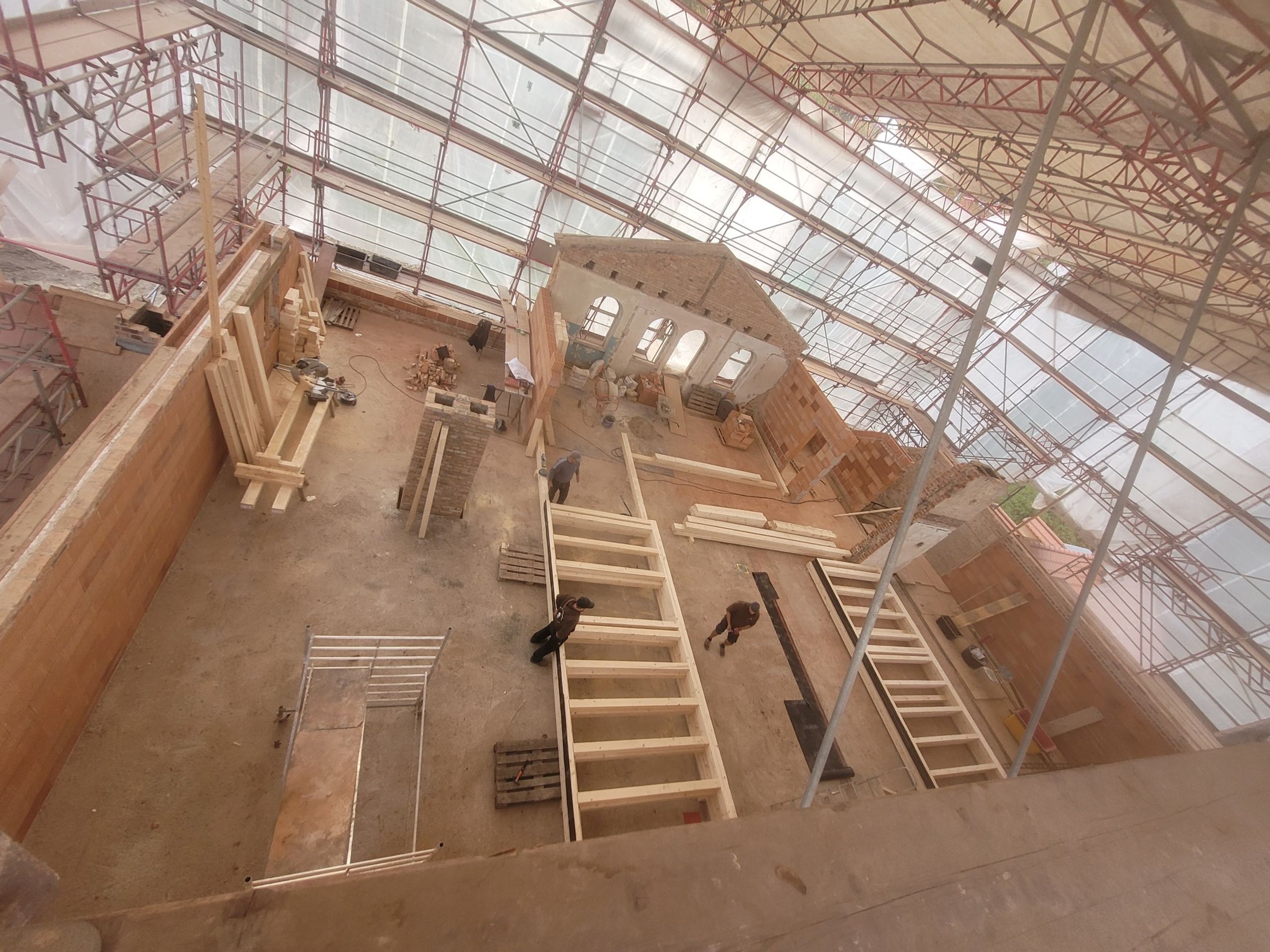 Dachstuhl und Holzbau