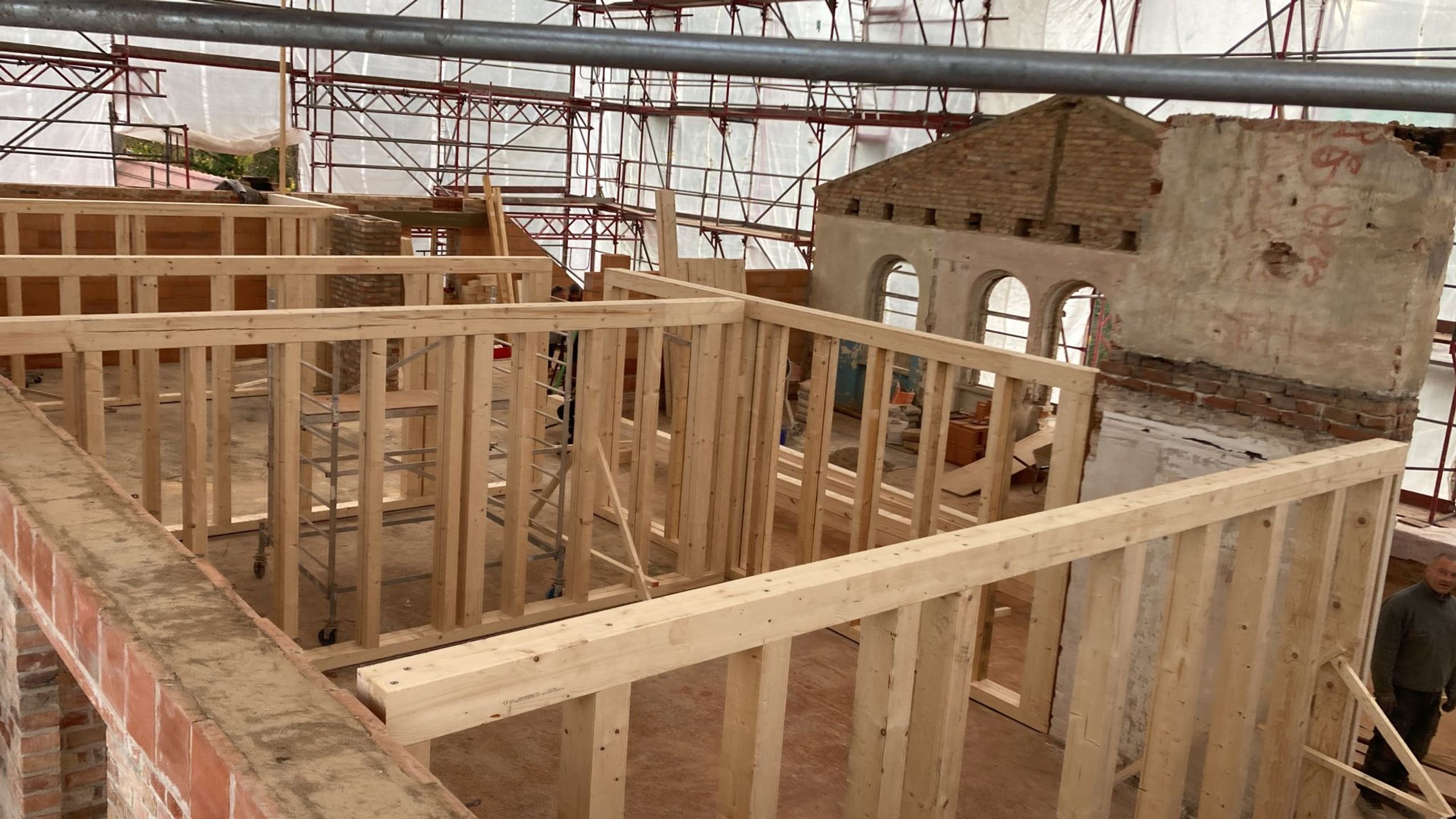 Dachstuhl und Holzbau